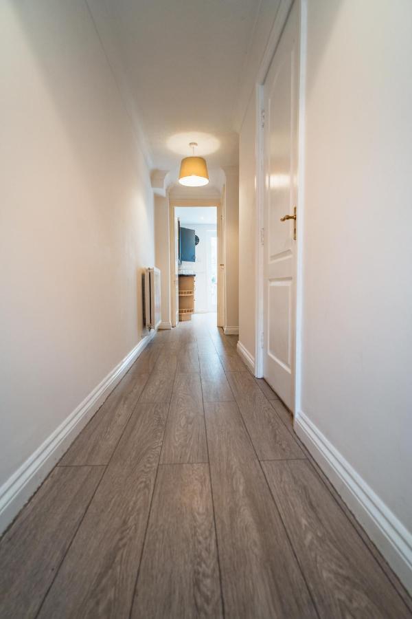 Villa Beautiful Town House With Private Garden And Patio Canford Magna Exterior foto